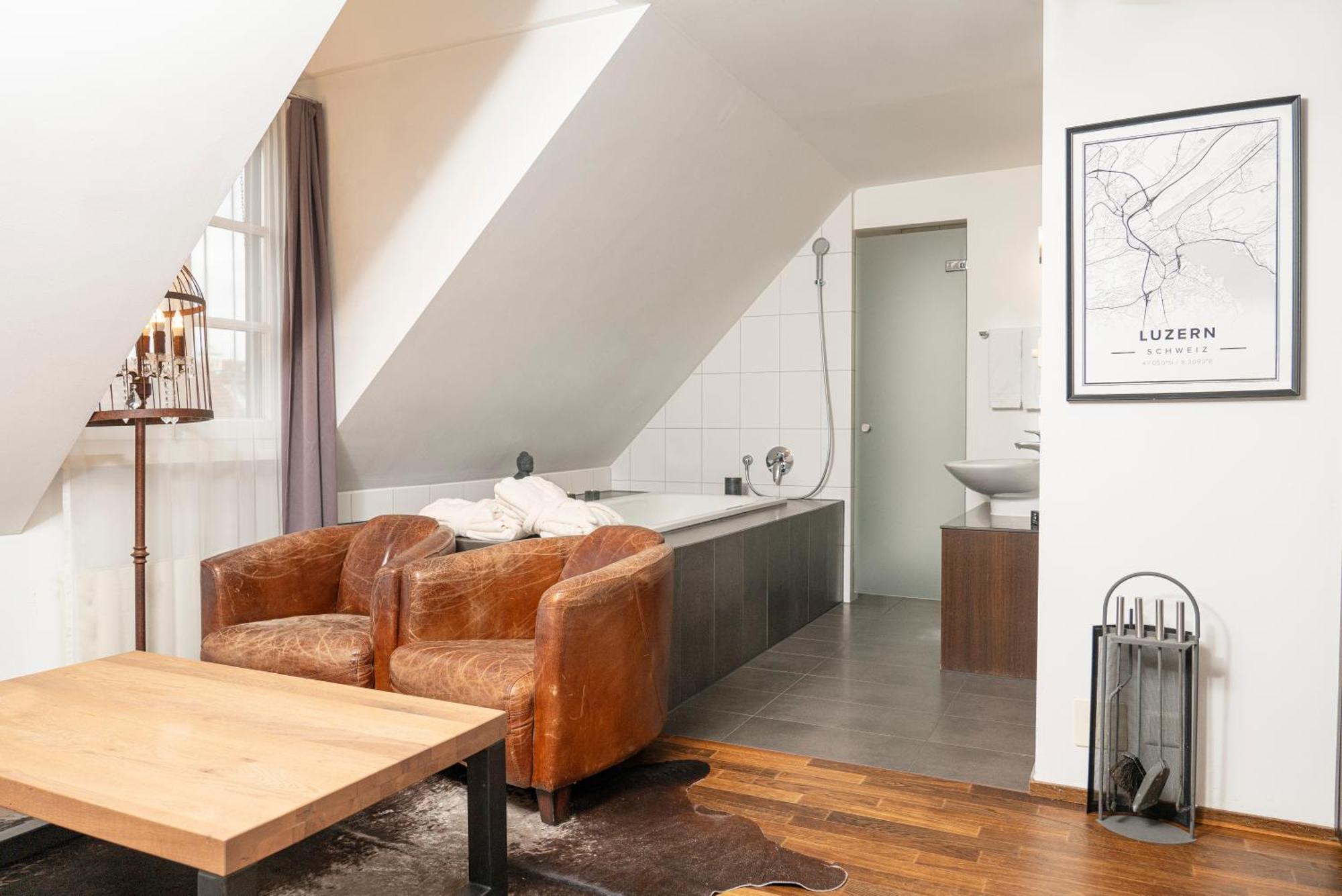 Boutique Hotel Weisses Kreuz - Adult Only Hotel Люцерн Экстерьер фото