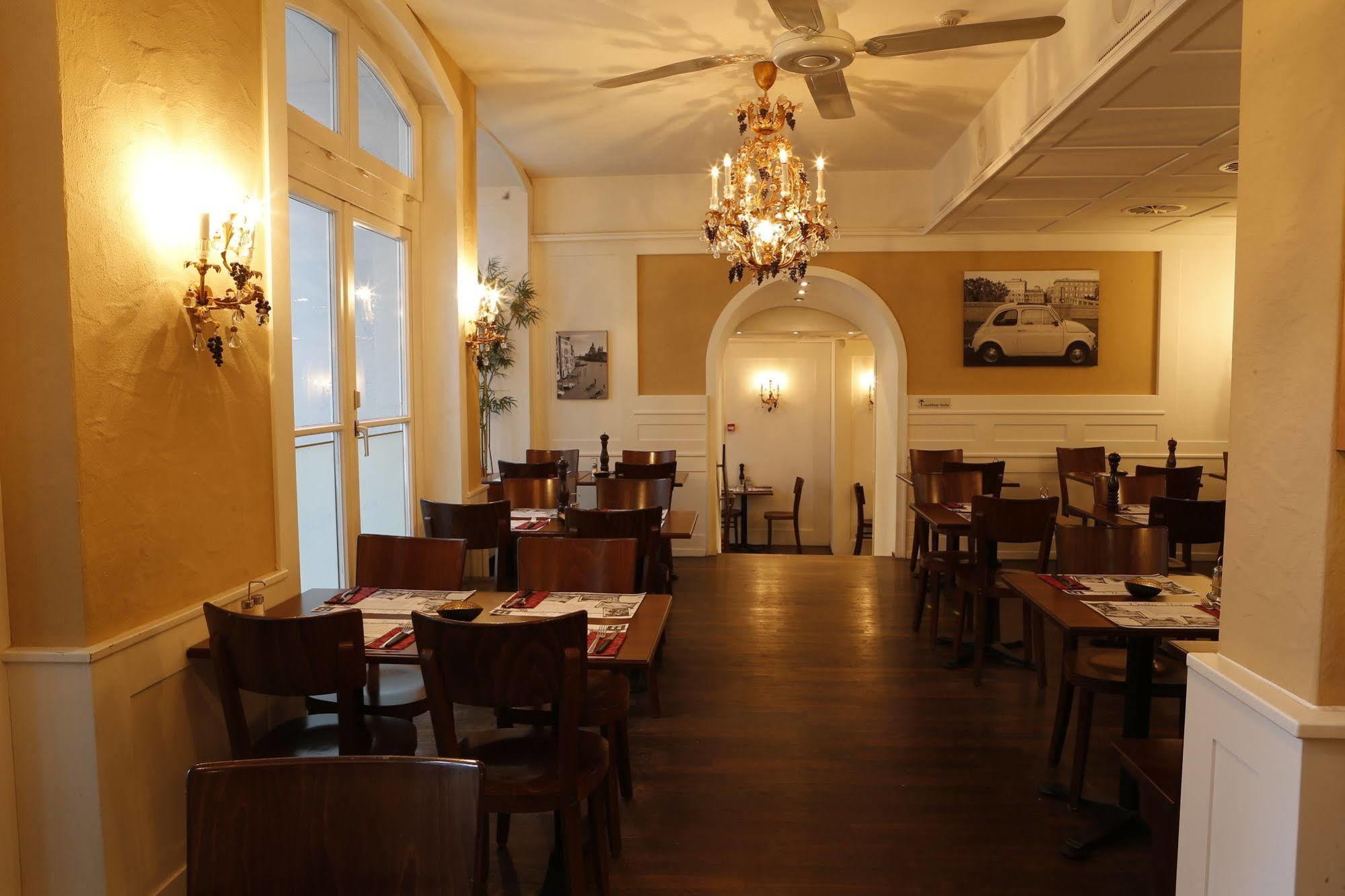 Boutique Hotel Weisses Kreuz - Adult Only Hotel Люцерн Экстерьер фото